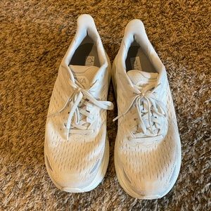 White Hoka tennis shoes
